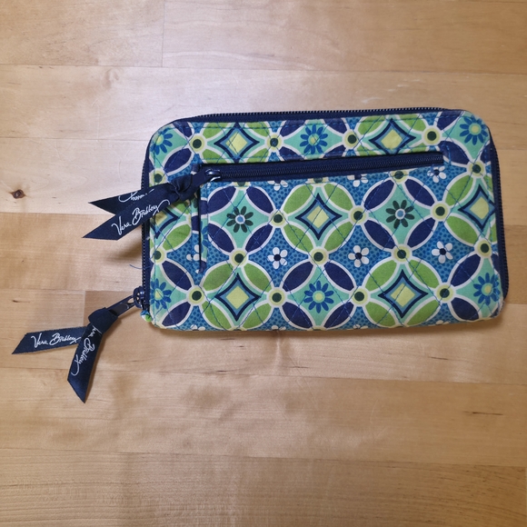 Colorful Geometric Pattern Wallet - Picture 2 of 5